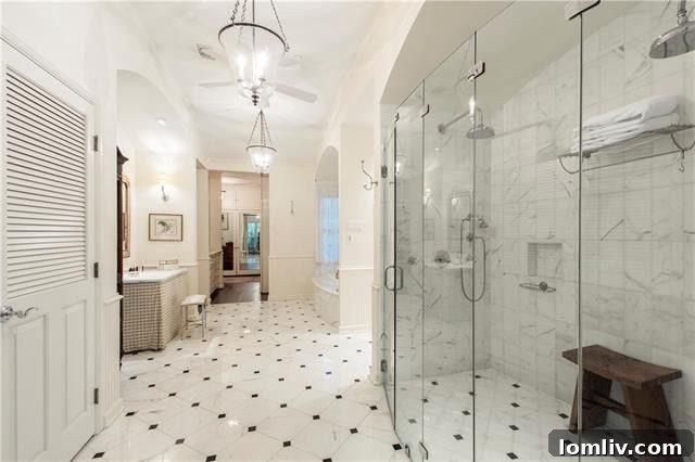 Spacious Dining Room Dallas