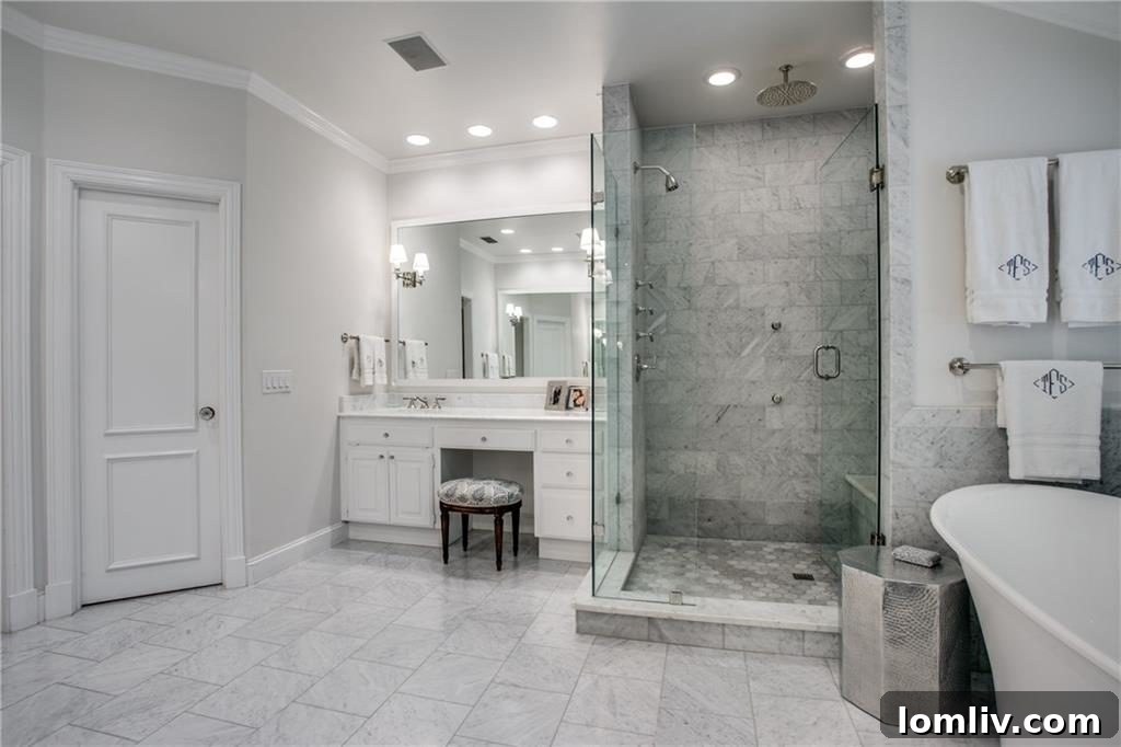 Tanya Foster's Sophisticated Entryway