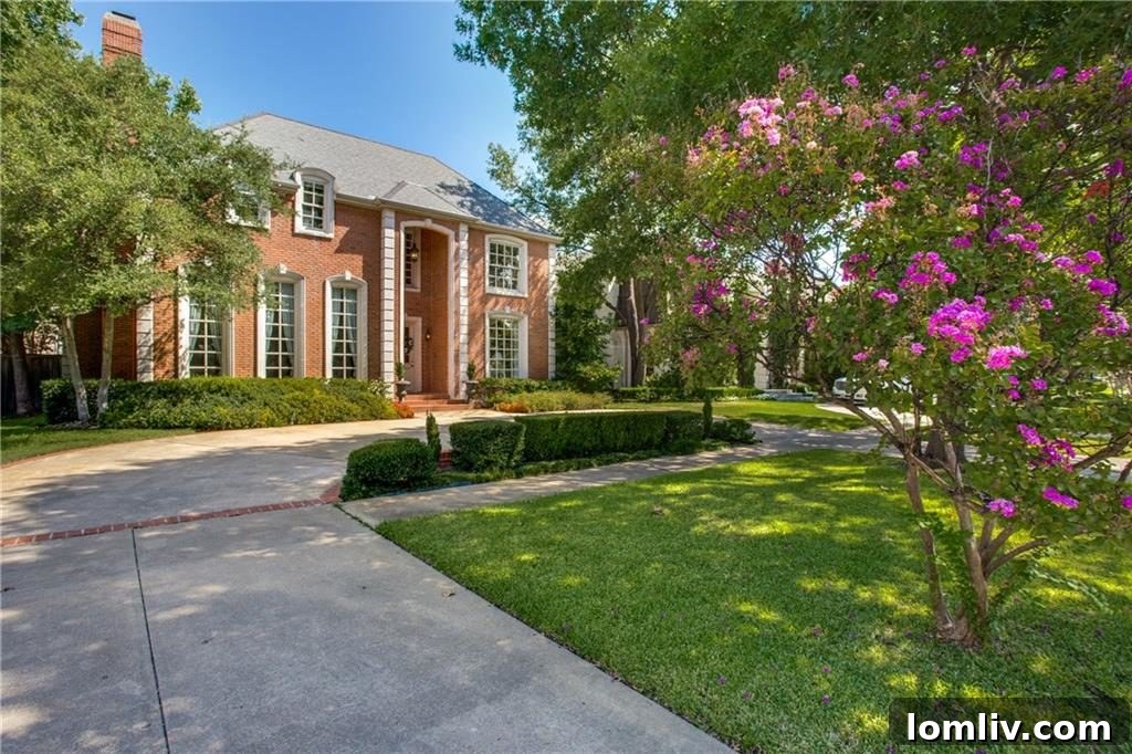 Elegant Hallway Mirror and Console in Tanya Foster's Home