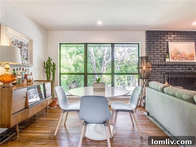 Wood-clad Jetted Tub in Master Ensuite