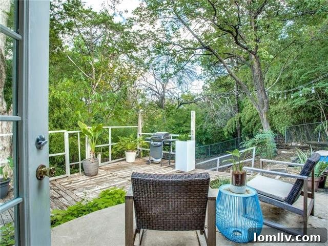 Front View of 3224 S. Ravinia Dr.