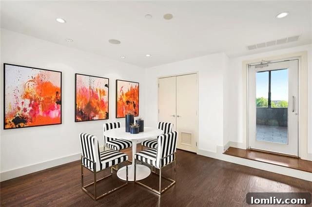 Luxury Modern Townhome Dallas - Third Floor Sitting Area