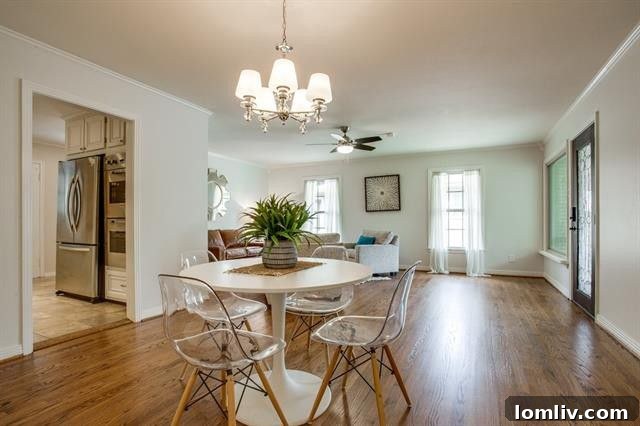Spacious master bedroom with hardwood floors at 1918 Newport Ave