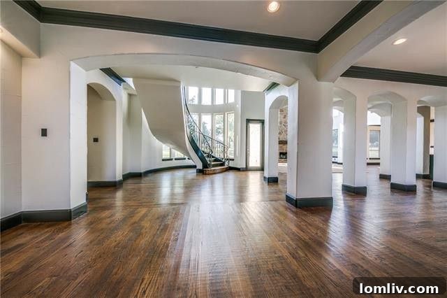 Luxurious Family Home in The Falls, Sunnyvale TX - Interior View 1