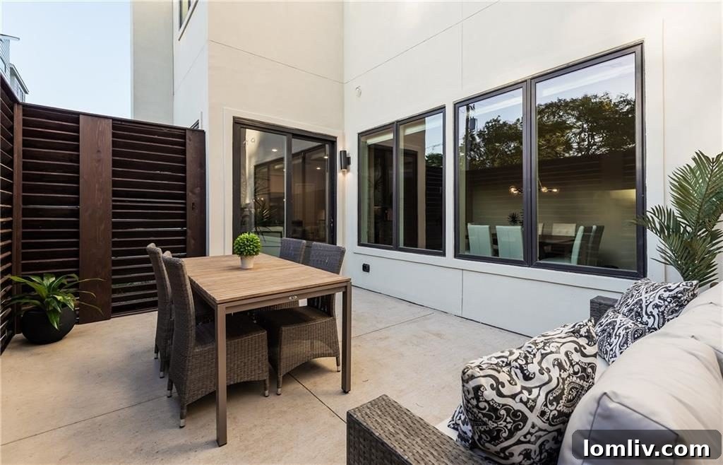 Bentley Place master bathroom