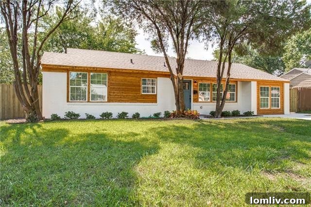Modern White Shaker Kitchen in Wynnewood Home