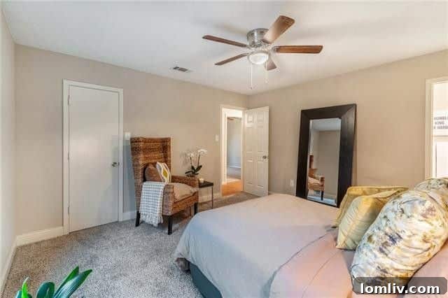 6051 Oakdale Court Watauga Master Bedroom