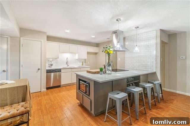 6051 Oakdale Court Watauga Home Exterior