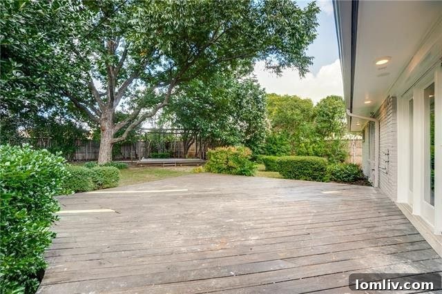 Spacious Bedroom with Renovation Potential - Richardson Home