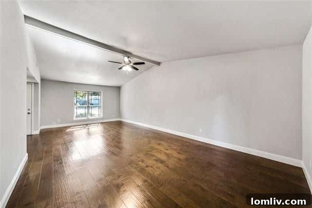 Bright Living Space with Hardwood Floors - 1224 Cypress Dr