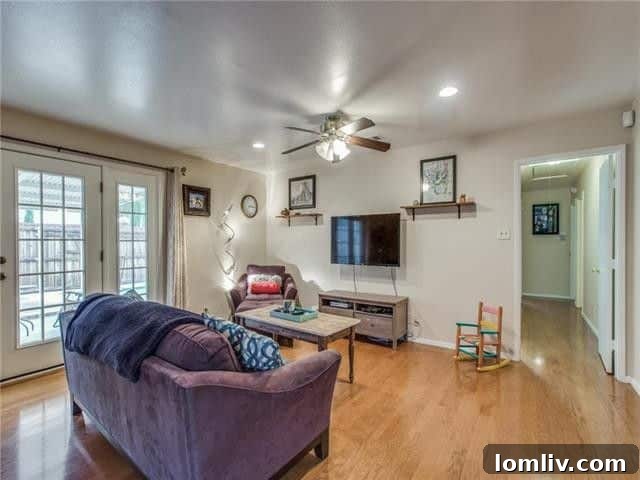 Midcentury Charm Meets Modern Flexibility in This High Valley Ranch 8 Screenshot-2018-11-05-at-8.57.41-PM