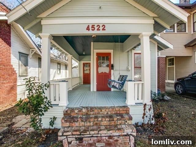 Exterior of a small, charming renovated house at 4522 Junius St, Dallas