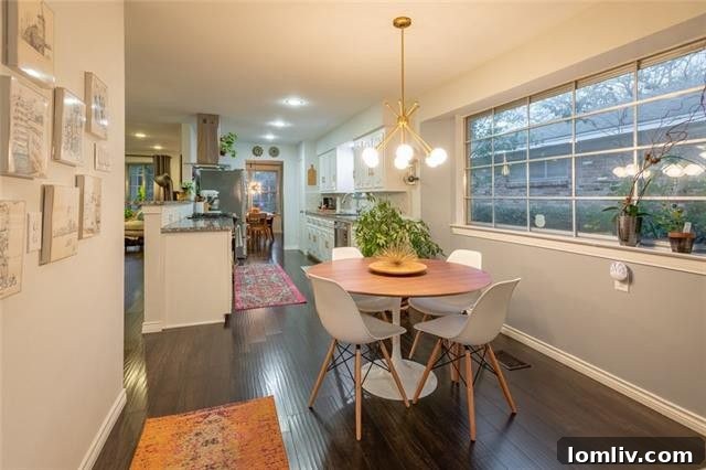 Dining area seamlessly connected to the living space, ideal for entertaining.