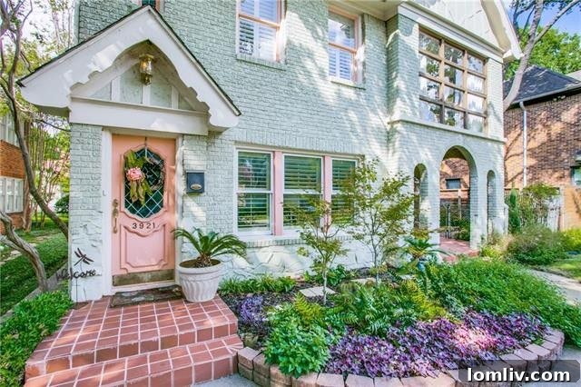 Well-maintained historic duplex with classic architectural details