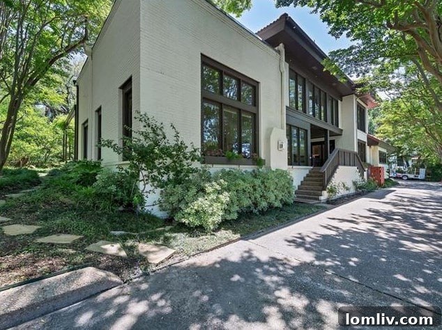 Luxury garden home exterior, 4900 Westridge Avenue Unit 11, Fort Worth