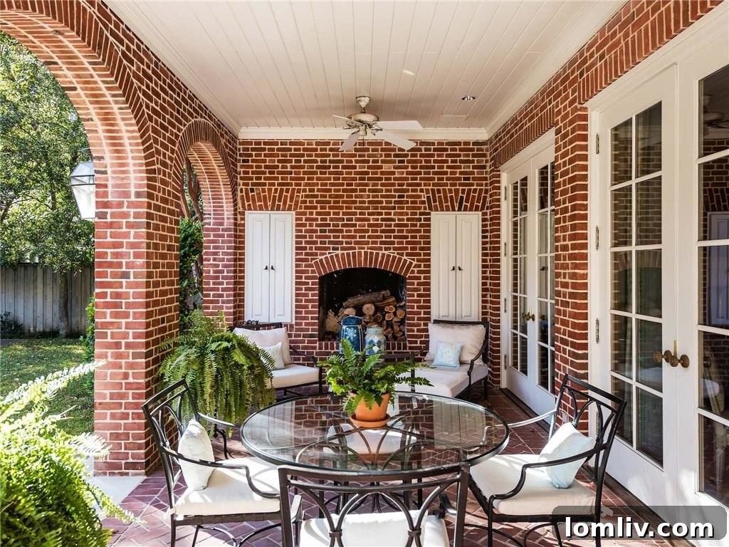 3821 Shenandoah: Inviting Pool and Outdoor Living Space