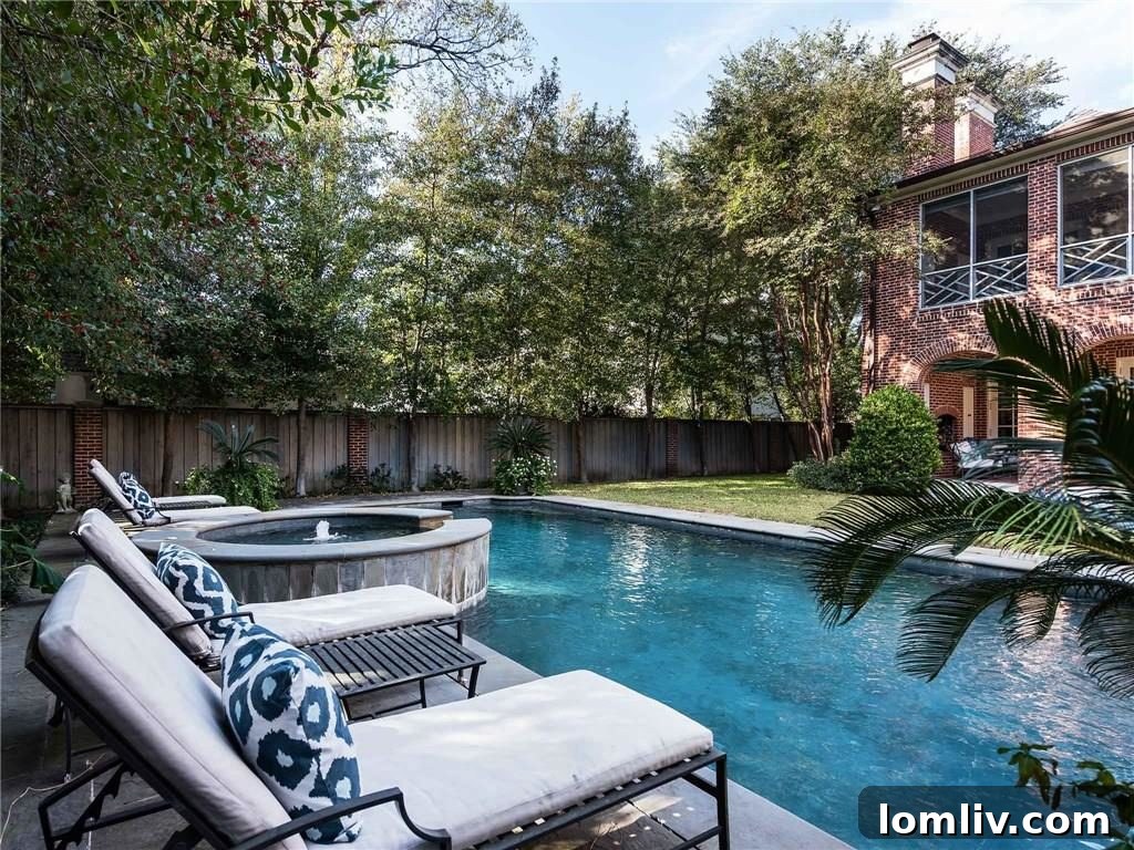 3821 Shenandoah: Grand Estate Exterior View