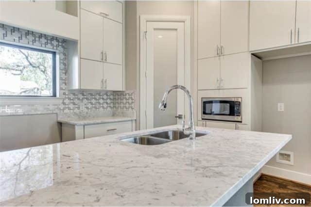 Discover Your Downtown Dallas Home: Three Open Houses Await 6 Cozy Bedroom with Plush Carpeting