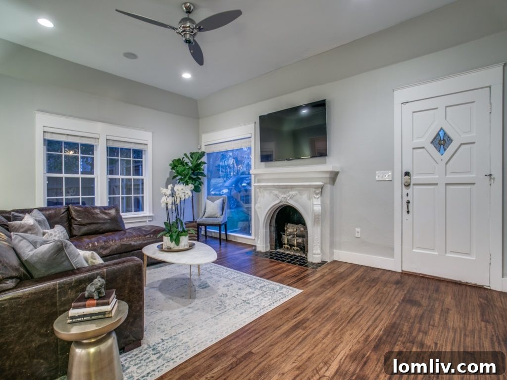 Hollywood Heights Tudor: A Captivating Canvas for Family Celebrations 5 919 Valencia Street Dallas TX - Bright and Welcoming Living Space