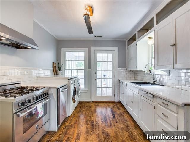 1420 Brunner Ave Living Area Details