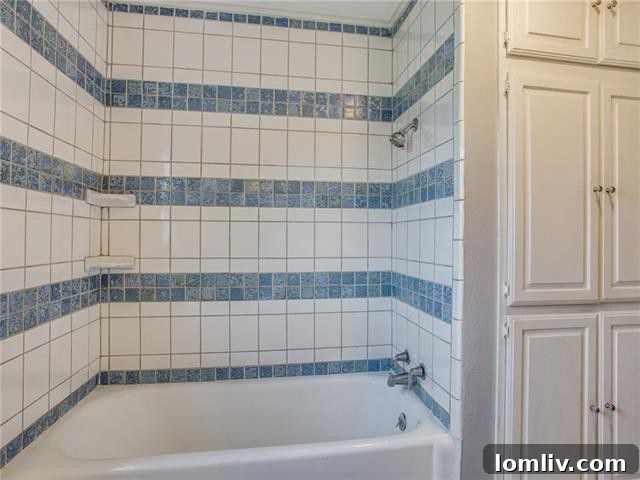 1420 Brunner Ave Exterior Back View