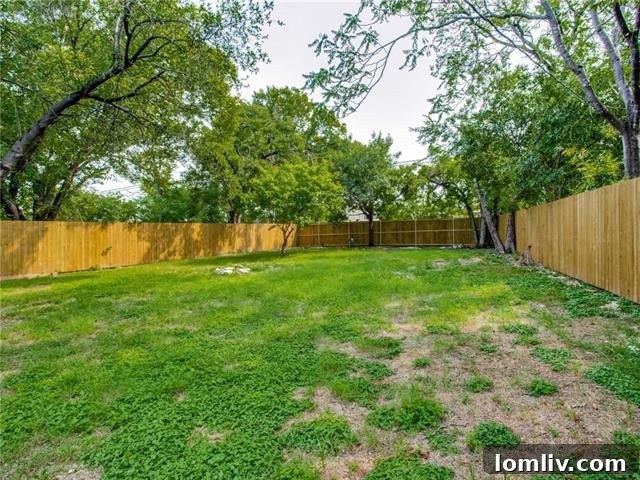 1420 Brunner Ave Driveway and Garage