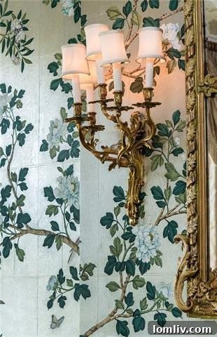 Elegant Library Bar Resembling London's Lanesborough Hotel