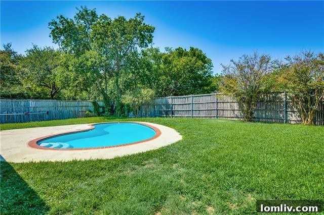 Private Swimming Pool in the Backyard of a Richardson Home