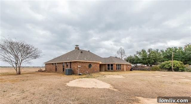Front exterior view of the renovated country home in Sunnyvale