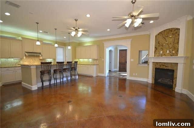 Charming dining area adjacent to the kitchen, perfect for entertaining in 5119 Miller Avenue.