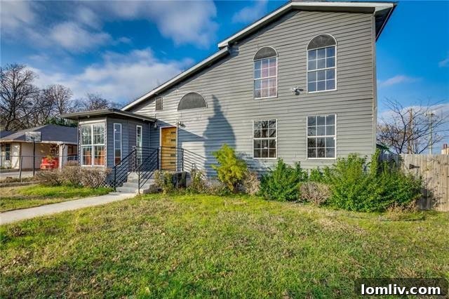 Modern Living Room with Fireplace and Hardwood Floors