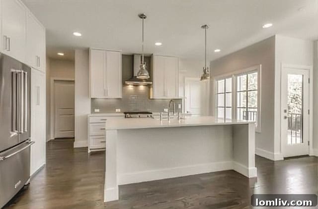 Long Cove Townhome Kitchen Features