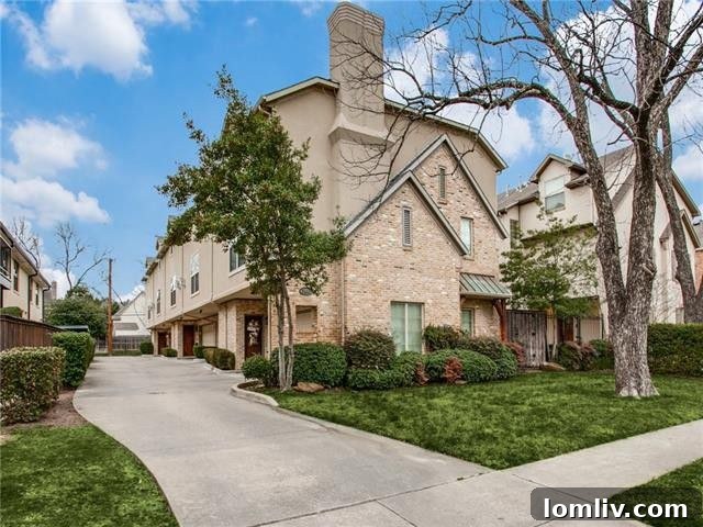Interior living room with fireplace and hardwood floors