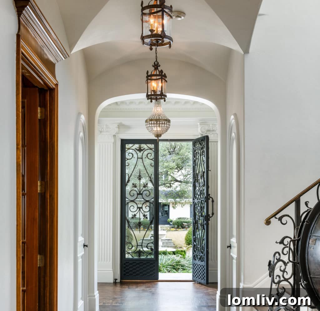 Elegant Living Room with Plush Furnishings in a High-End Park Cities Residence
