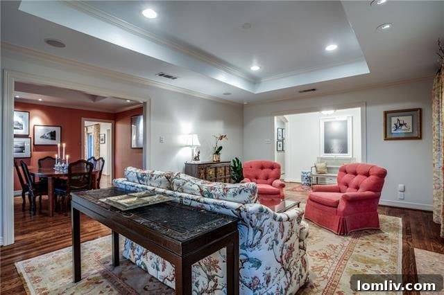 Ranch House Renaissance: Why Mid-Century Sprawl is Suddenly Chic 5 5349-Southern-1