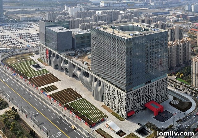 Arata Isozaki The Dallas Dilemma for Enduring Design 13 Zendai Himalayas Center Interior: Cavernous Spaces