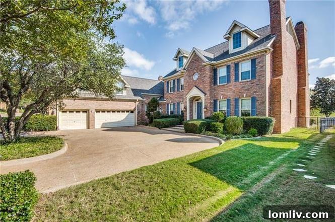 Federal architecture home exterior in Hackberry Creek, Irving TX