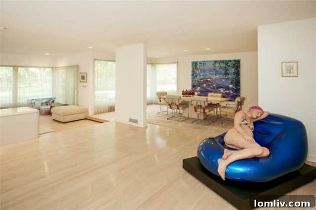 Close-up of Feuerman Sculpture