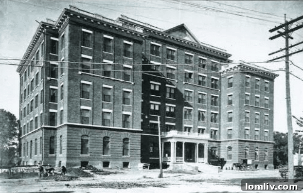 Historical photograph of The Majestic Hotel in Dallas, which later became the Ambassador Hotel, around 1904.