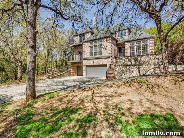 Charming updated home with a large wooded lot in Oak Point