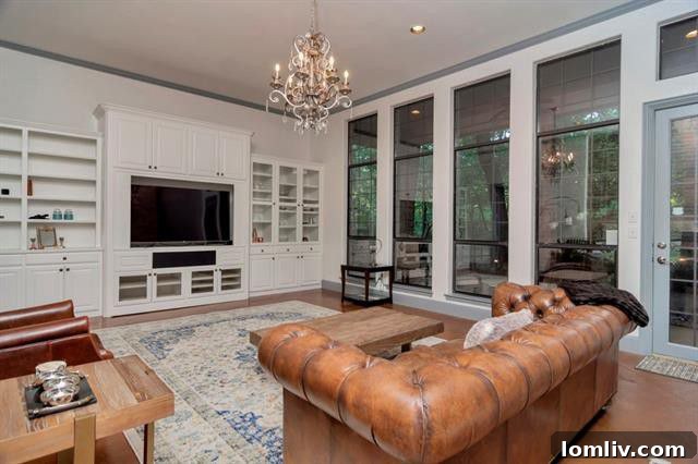 Luxurious kitchen with white marble in Oak Point home