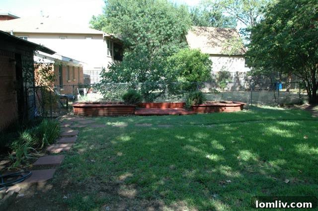 Interior of the versatile backyard studio with carpet and AC
