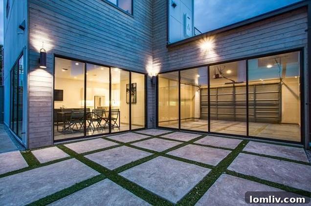 4685 Deere Street Modern Home Backyard