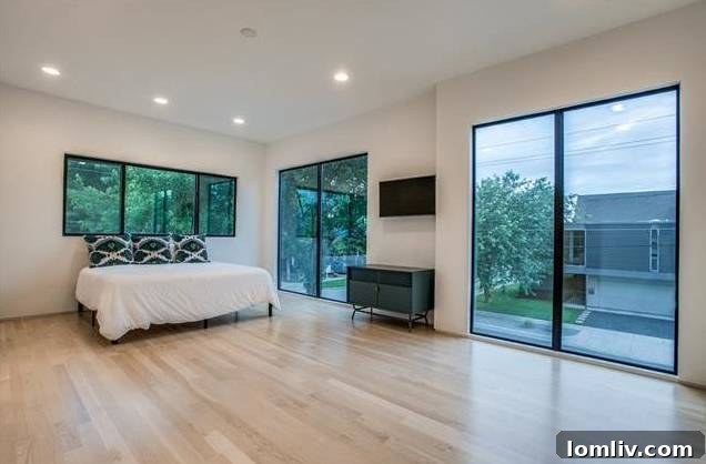 4685 Deere Street Modern Home Master Bathroom