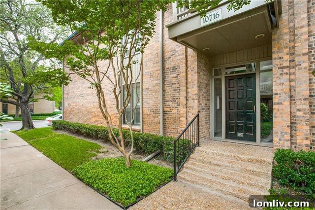 Spacious and well-appointed master suite featuring two walk-in closets in a Dallas condo