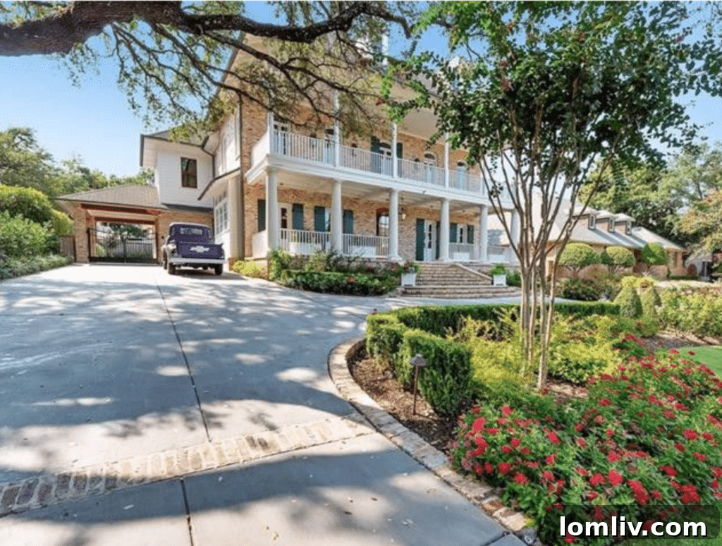 Luxury Home in Colonial Hills with TCU Views