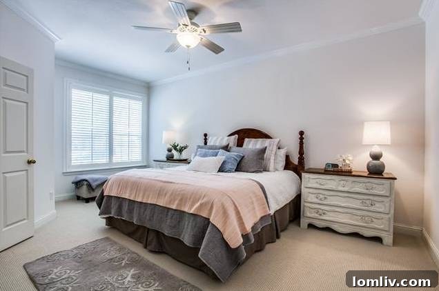 Cozy additional bedroom with natural light and ample space
