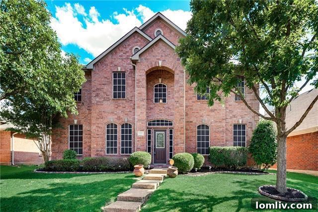 Grand executive home exterior on Glenview Lane, The Colony TX