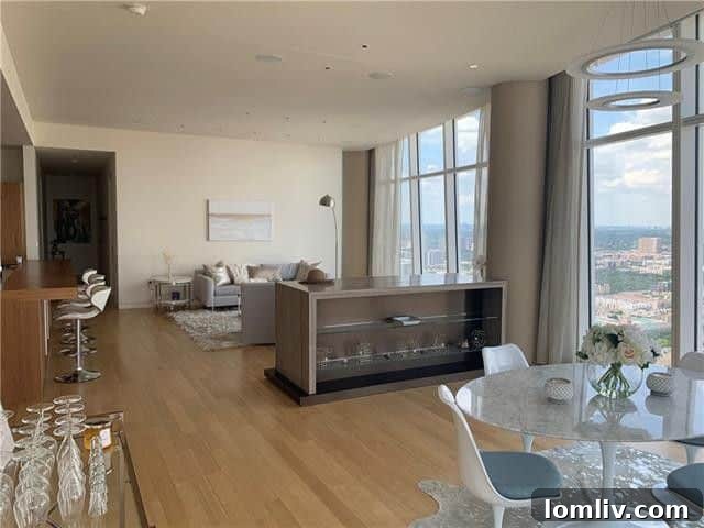 Museum Tower 36th-Floor Unit with Breathtaking Views For Lease 5 Modern state-of-the-art kitchen in Dallas Museum Tower high-rise