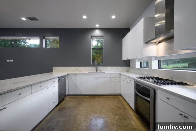 Open Concept Living Area with Natural Light, Ideal for Entertaining